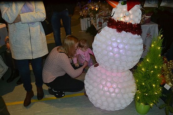 Grafika #39: VI Rodzinny Kiermasz Świąteczny