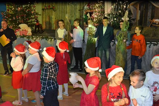 Grafika #64: VI Rodzinny Kiermasz Świąteczny