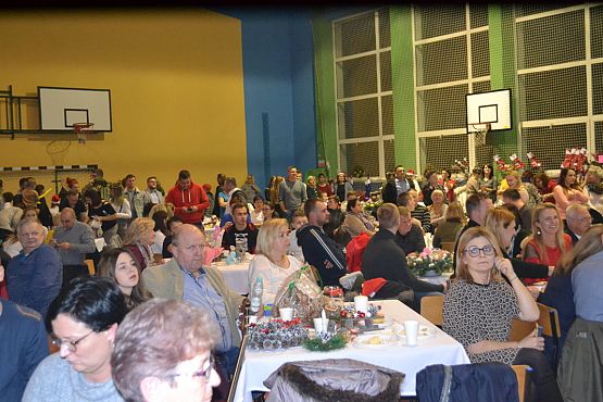 Grafika #72: VI Rodzinny Kiermasz Świąteczny