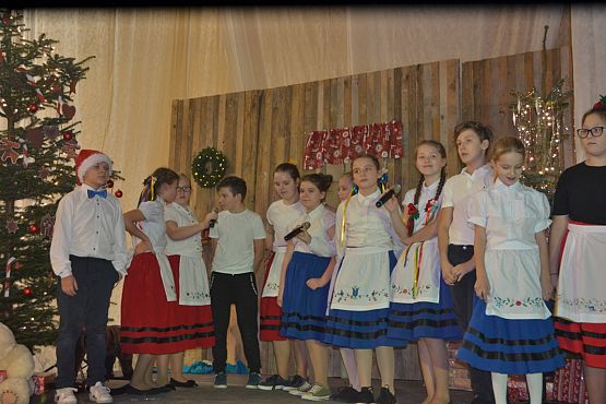 Grafika #103: VI Rodzinny Kiermasz Świąteczny