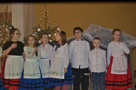 Grafika #104: VI Rodzinny Kiermasz Świąteczny