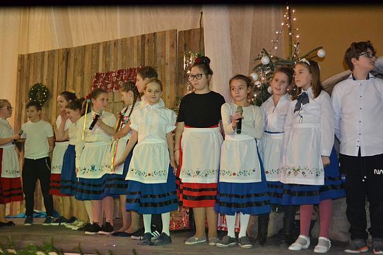 Grafika #105: VI Rodzinny Kiermasz Świąteczny