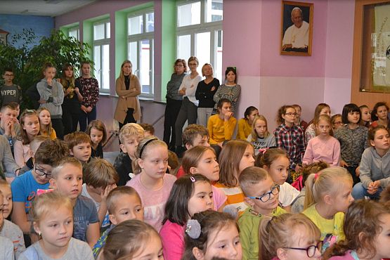 Grafika #6: Ilustracje muzyką malowane.