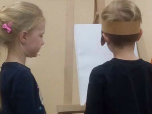 Grafika #7: Misiowe spotkanie w bibliotece