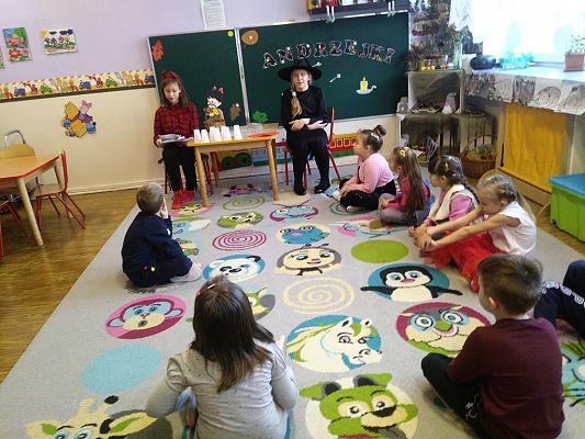 Grafika #10: Andrzejki w Przedszkolu