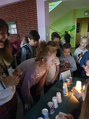 Grafika #44: Zabawa Andrzejkowa