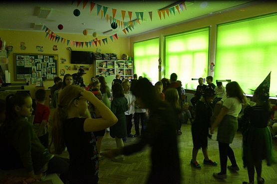 Grafika #15: Zabawa Andrzejkowa