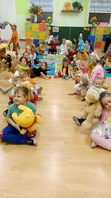 Grafika #15: Jesienny bal z misiem