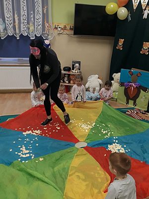 Grafika #19: Piżama party z okazji Dnia Pluszowego Misia