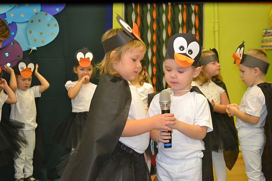 Grafika #10: Pasowanie w Przedszkolu