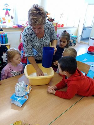 Grafika #21: Realizacja projektu "Przedszkola z klasą"