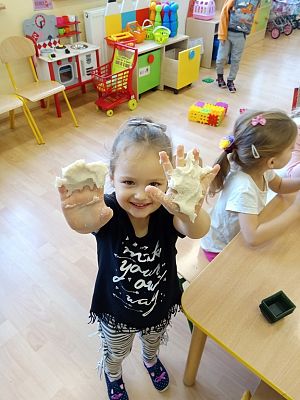 Grafika #19: Realizacja projektu "Przedszkola z klasą"