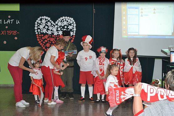 Grafika #7: Kocham Cię Polsko