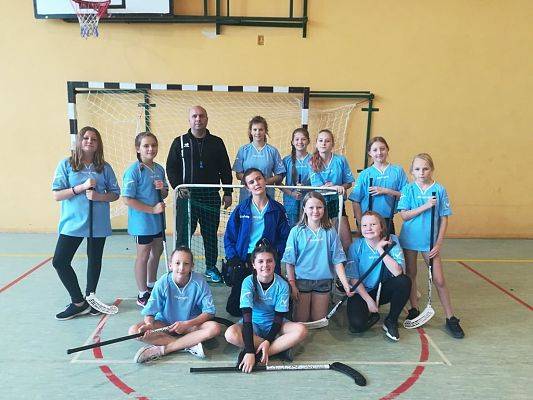 Grafika #1: Gminne Zawody w Unihokeju Dziewcząt i Chłopców.