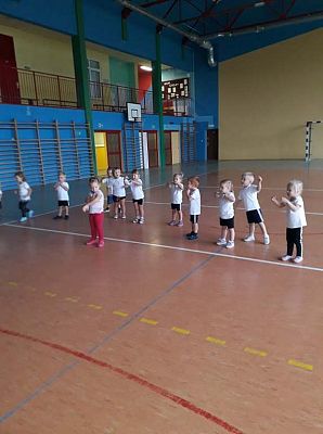 Grafika #21: Nawet maluch wie co jest zdrowe- a co nie.