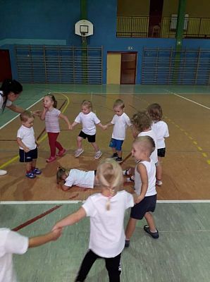 Grafika #20: Nawet maluch wie co jest zdrowe- a co nie.