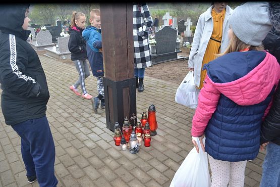 Grafika #25: Szkoła pamięta