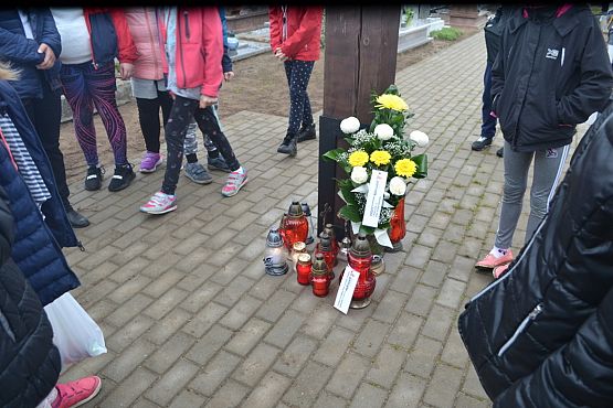 Grafika #28: Szkoła pamięta