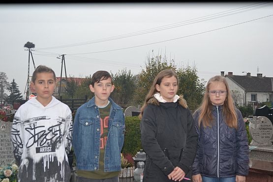 Grafika #48: Szkoła pamięta