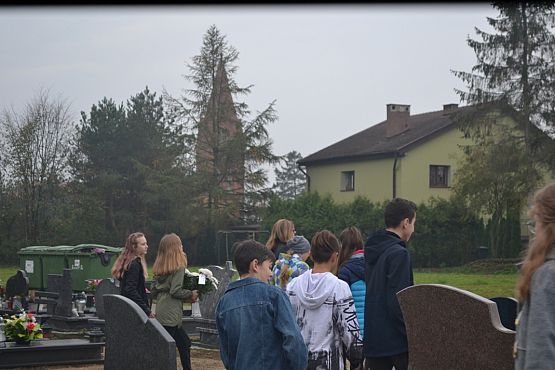 Grafika #63: Szkoła pamięta