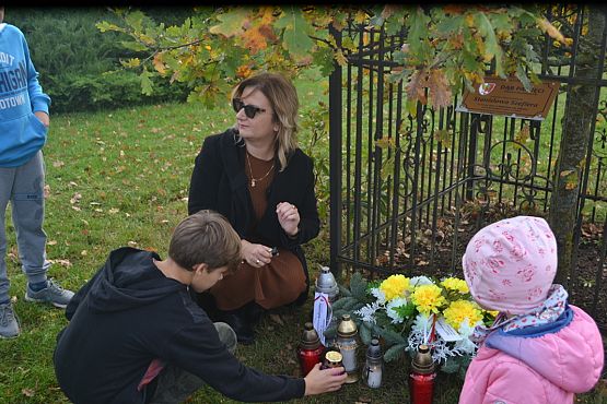 Grafika #88: Szkoła pamięta