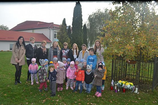 Grafika #90: Szkoła pamięta