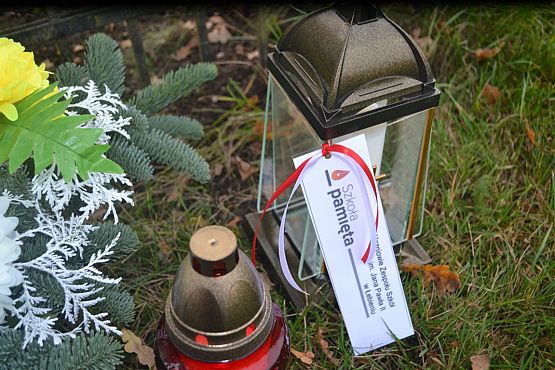 Grafika #93: Szkoła pamięta