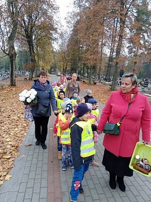 Grafika #5: Szkoła pamięta