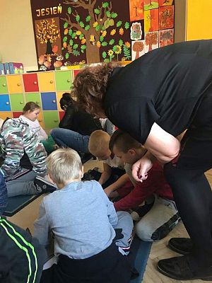 Grafika #5: Gra w szachy uczniów klasy II i III