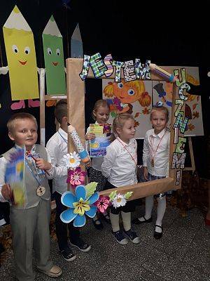 Grafika #5: Ślubowanie uczniów klasy I