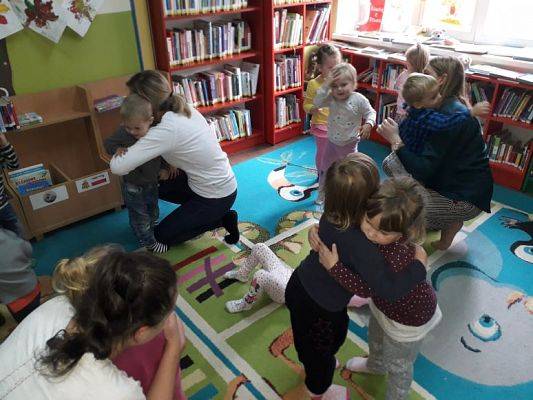 Grafika #6: Wycieczka do Biblioteki Miejskiej w Lęborku