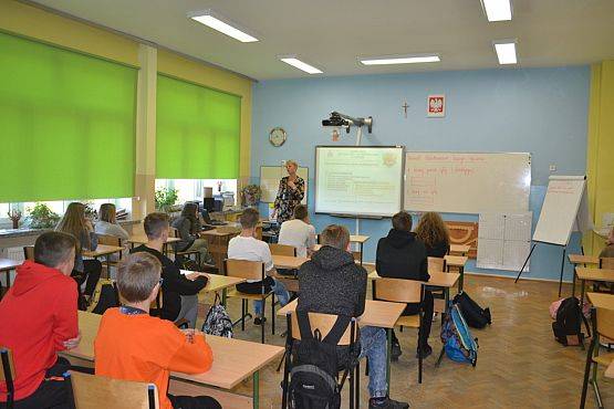 Grafika #0: Spotkanie uczniów klasy ósmej z przedstawicielem Zespołu Szkół Mechaniczno – Informatycznych.