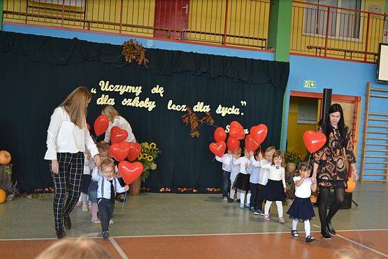 Grafika #2: Uczymy się nie dla szkoły lecz dla życia.