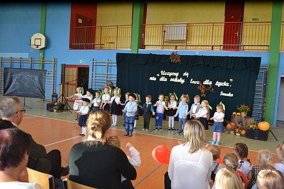 Grafika #11: Uczymy się nie dla szkoły lecz dla życia.