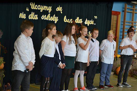 Grafika #19: Uczymy się nie dla szkoły lecz dla życia.