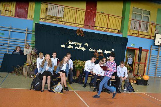 Grafika #56: Uczymy się nie dla szkoły lecz dla życia.