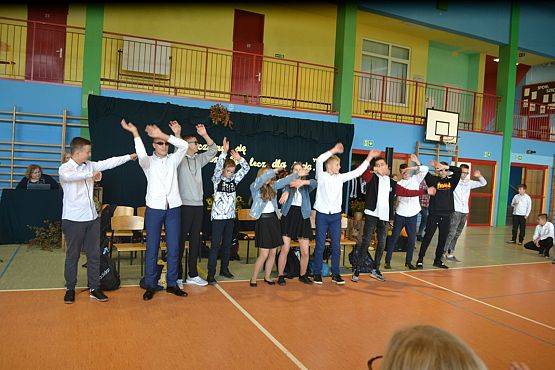 Grafika #66: Uczymy się nie dla szkoły lecz dla życia.