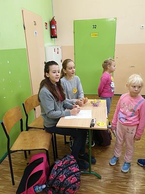 Grafika #3: Światowy Dzień Uśmiechu