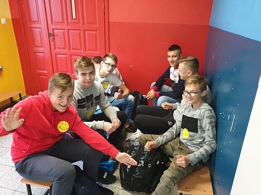 Grafika #4: Światowy Dzień Uśmiechu