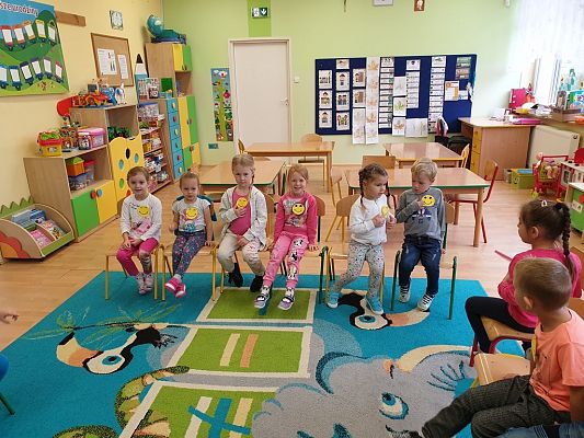 Grafika #7: Światowy Dzień Uśmiechu