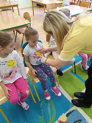 Grafika #10: Światowy Dzień Uśmiechu