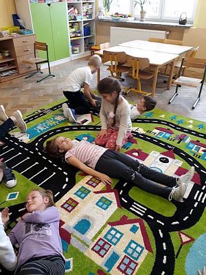 Grafika #0: Zajęcia z pierwszej pomocy w klasie II