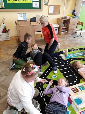 Grafika #7: Zajęcia z pierwszej pomocy w klasie II