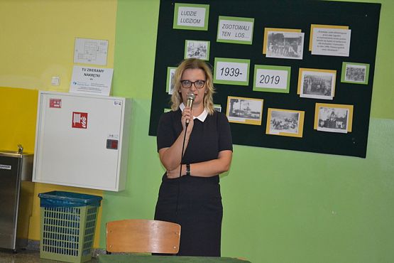 Grafika #1: NIGDY WIĘCEJ WOJNY