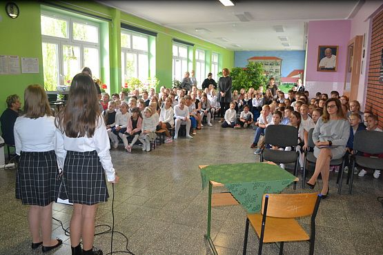 Grafika #4: NIGDY WIĘCEJ WOJNY