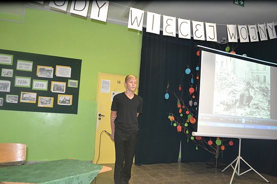 Grafika #13: NIGDY WIĘCEJ WOJNY