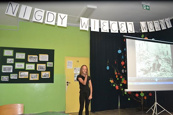 Grafika #15: NIGDY WIĘCEJ WOJNY