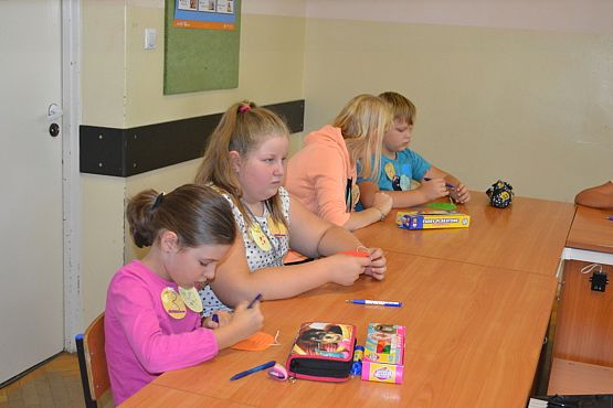 Grafika #38: Międzynarodowy Dzień Kropki – święto kreatywności, odwagi i zabawy.