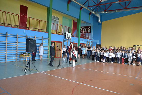 Grafika #1: Uroczyste rozpoczęcie roku szkolnego 2019/2020