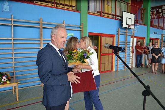 Grafika #8: Uroczyste rozpoczęcie roku szkolnego 2019/2020